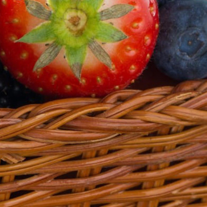 Quadro Moderno Cestino Di Frutti Di Bosco Freschi foo22 quadro stampato su tela