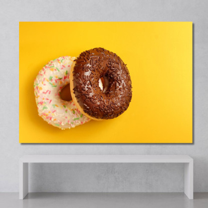 Quadro Moderno Donuts Glassate Al Cioccolato E Vaniglia Su Sfondo Giallo foo53 quadro stampato su tela