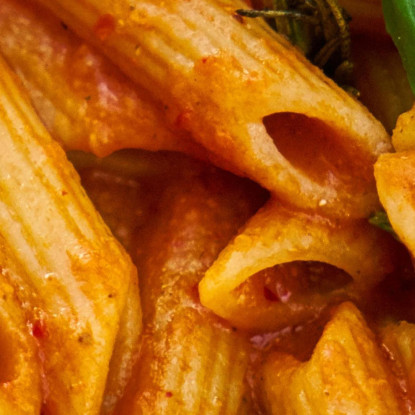 Quadro Moderno Penne All'Arrabbiata Con Peperoncino E Basilico foo90 quadro stampato su tela