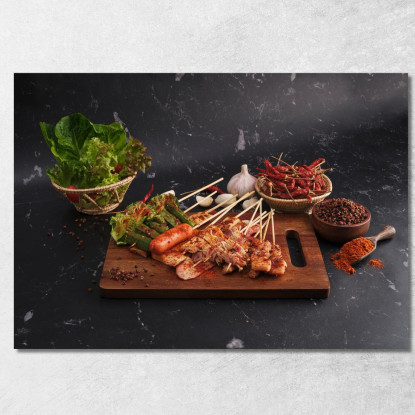 Quadro Moderno Spiedini Di Carne E Verdure Speziati Con Ingredienti Freschi foo106 quadro stampato su tela